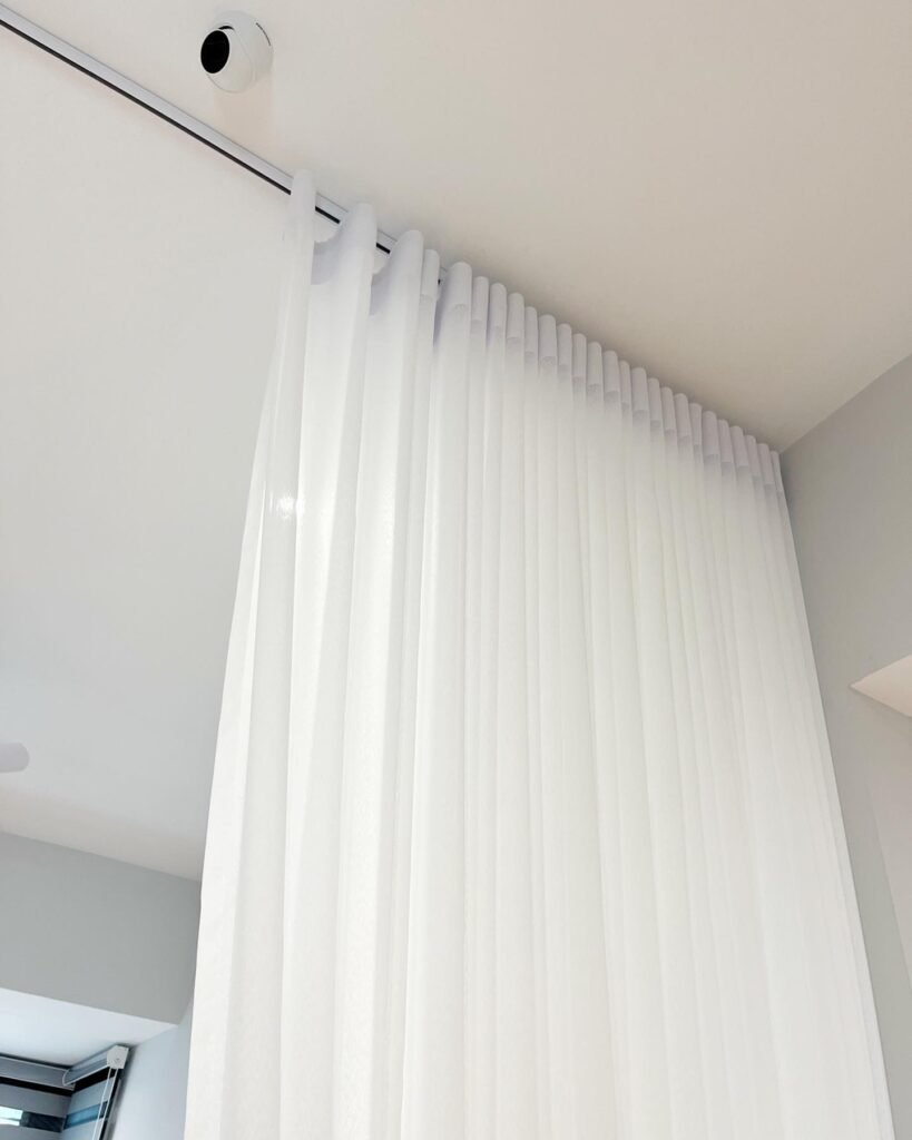 motorized white sheer curtains for living room in linen and cotton fabric by dubai curtains shop
