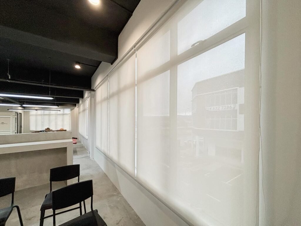 sunscreen roller office blinds dubai by windwo curtains shop business bay